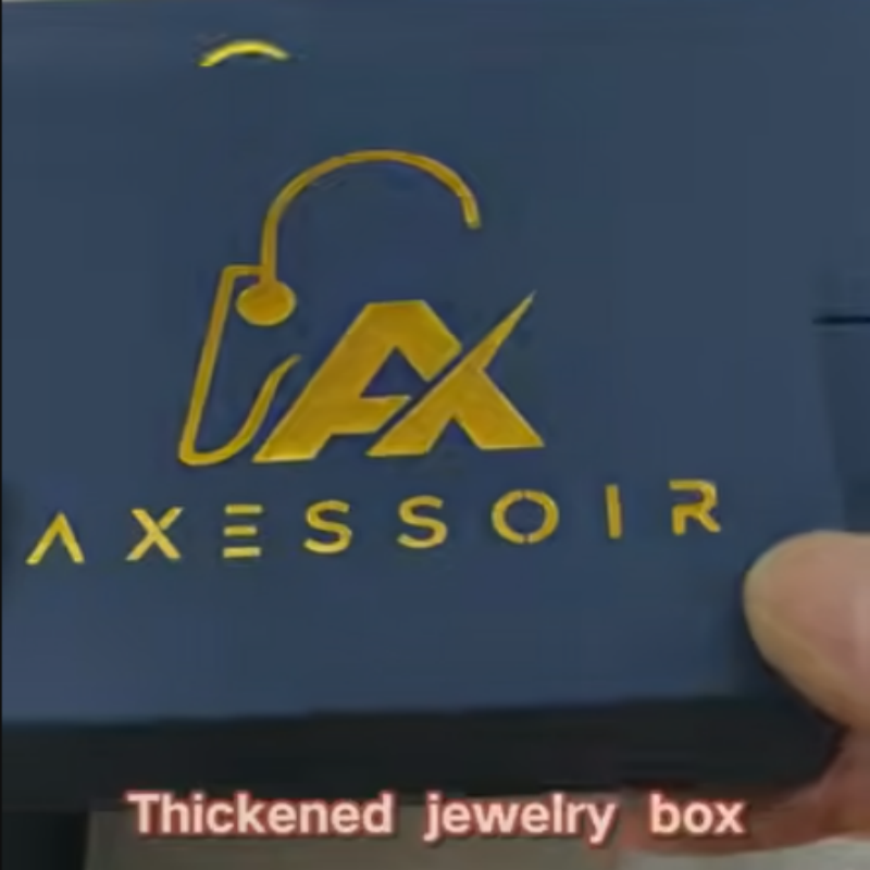 The gold-foil blue flip-top magnetic box contains a sponge